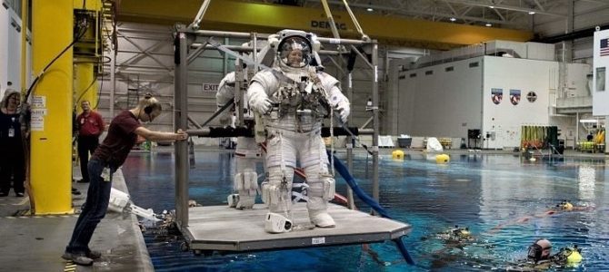 An Astronaut’s Training in Weightlessness